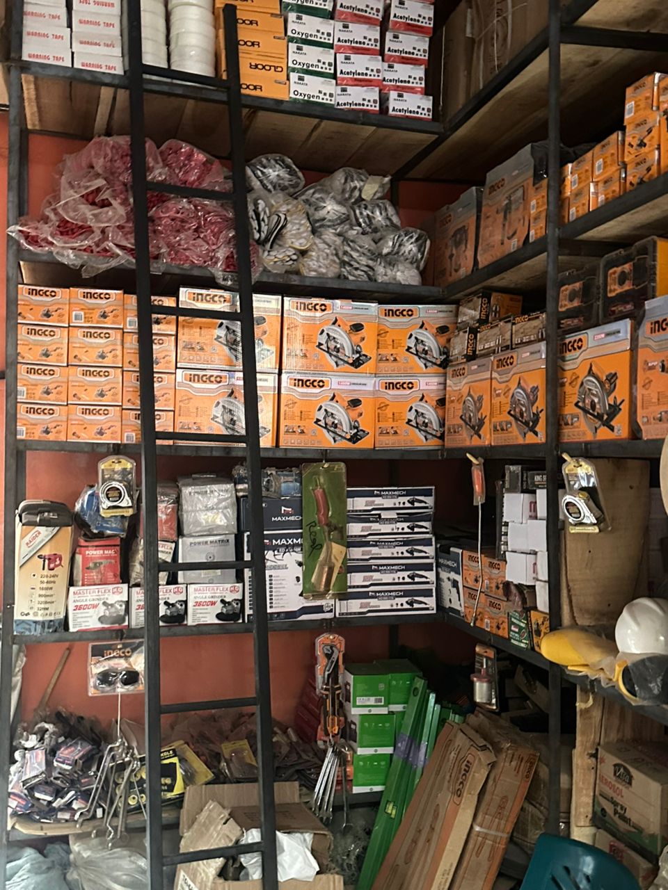 Industrial Tools Showroom